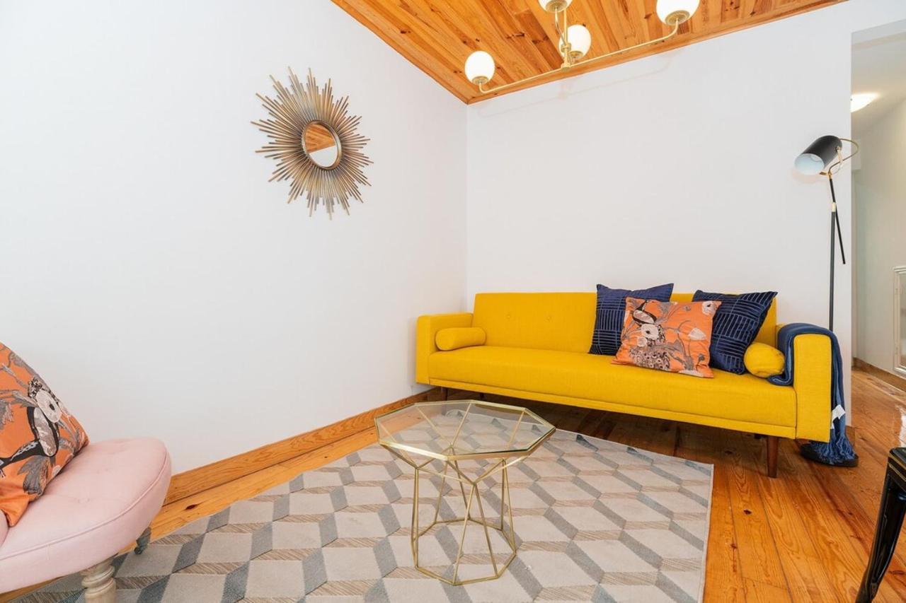 River View 1Bdr Apt In Alfama Close To Tram Lisboa Ngoại thất bức ảnh